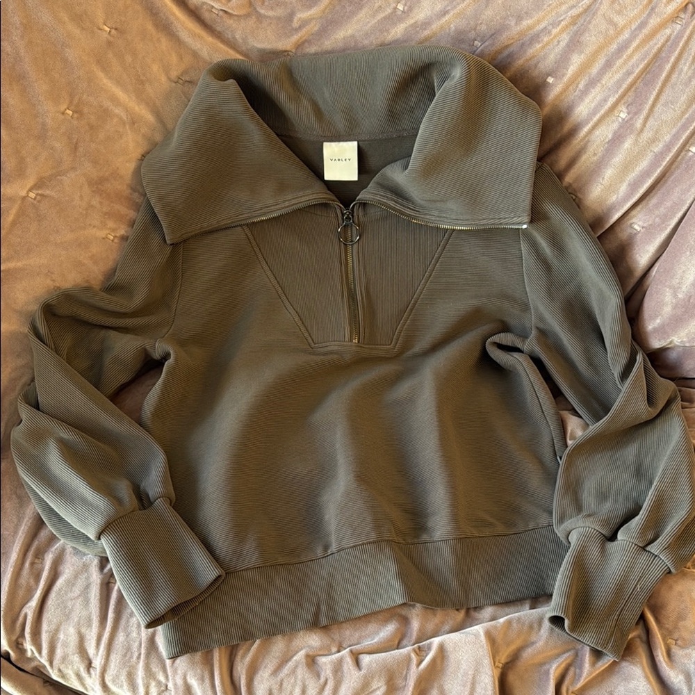 Varley Women’s Vine Half Zip Pullover in Taupe